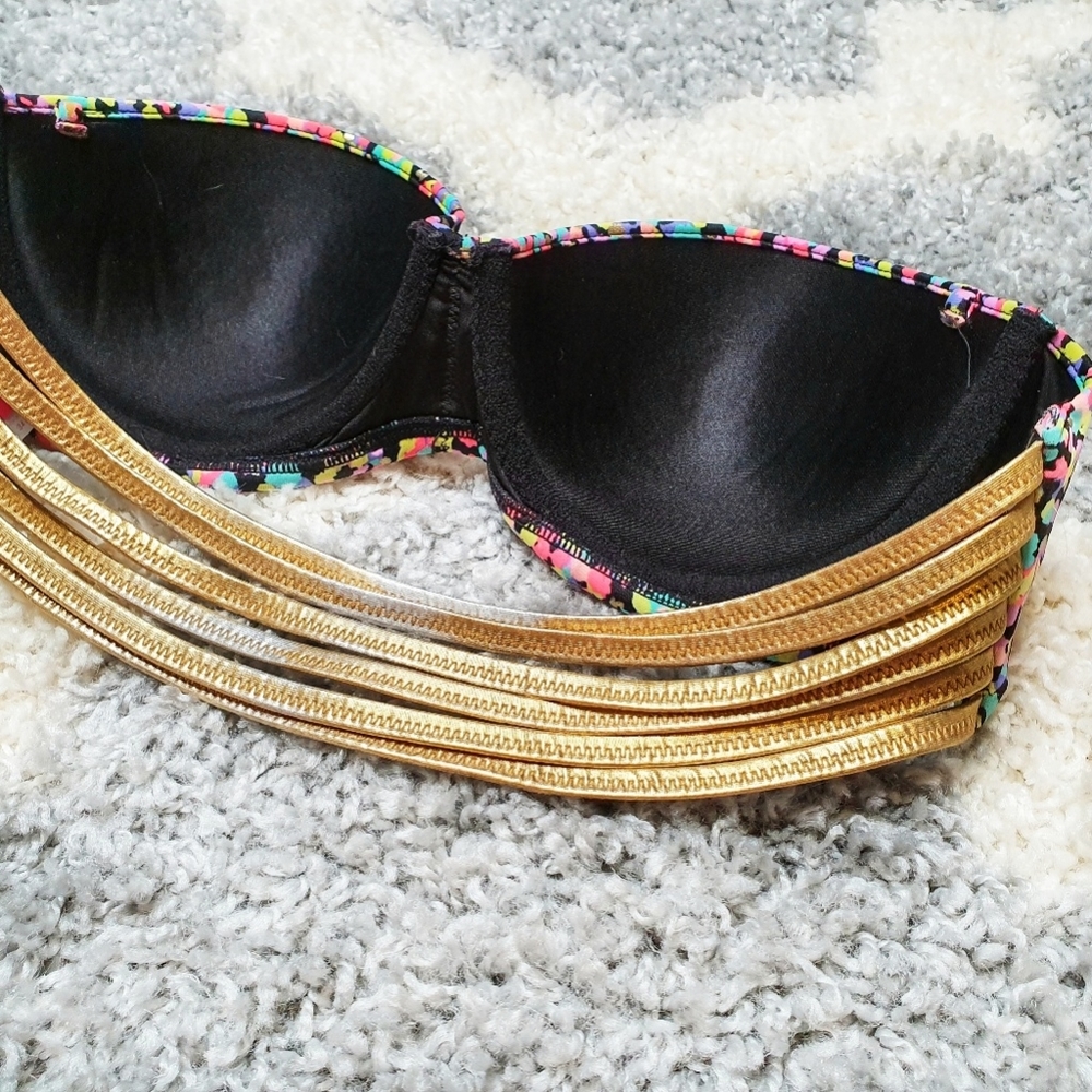 3/$30 Victoria's Secret 34B Bathing Suit Top - Picture 4 of 4